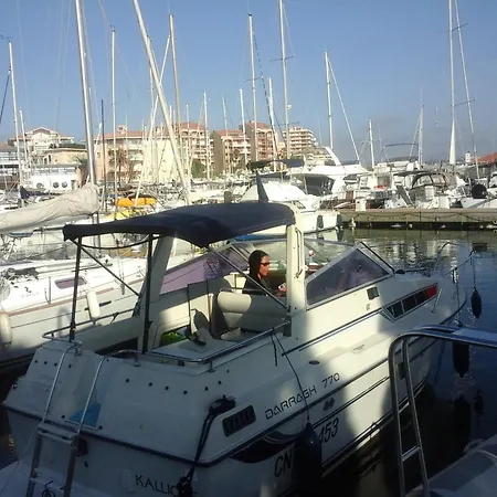 Appartement Boat - Step By Step *